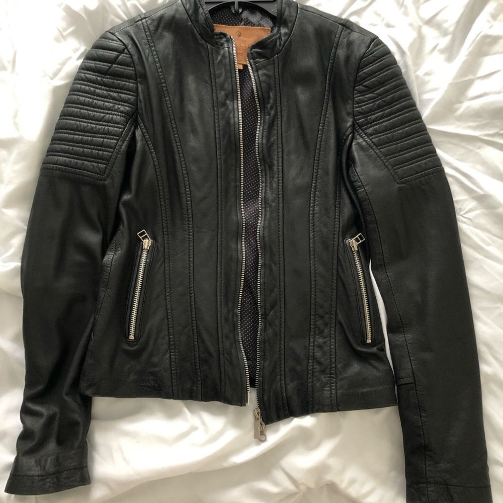 Goose craft leather jacket